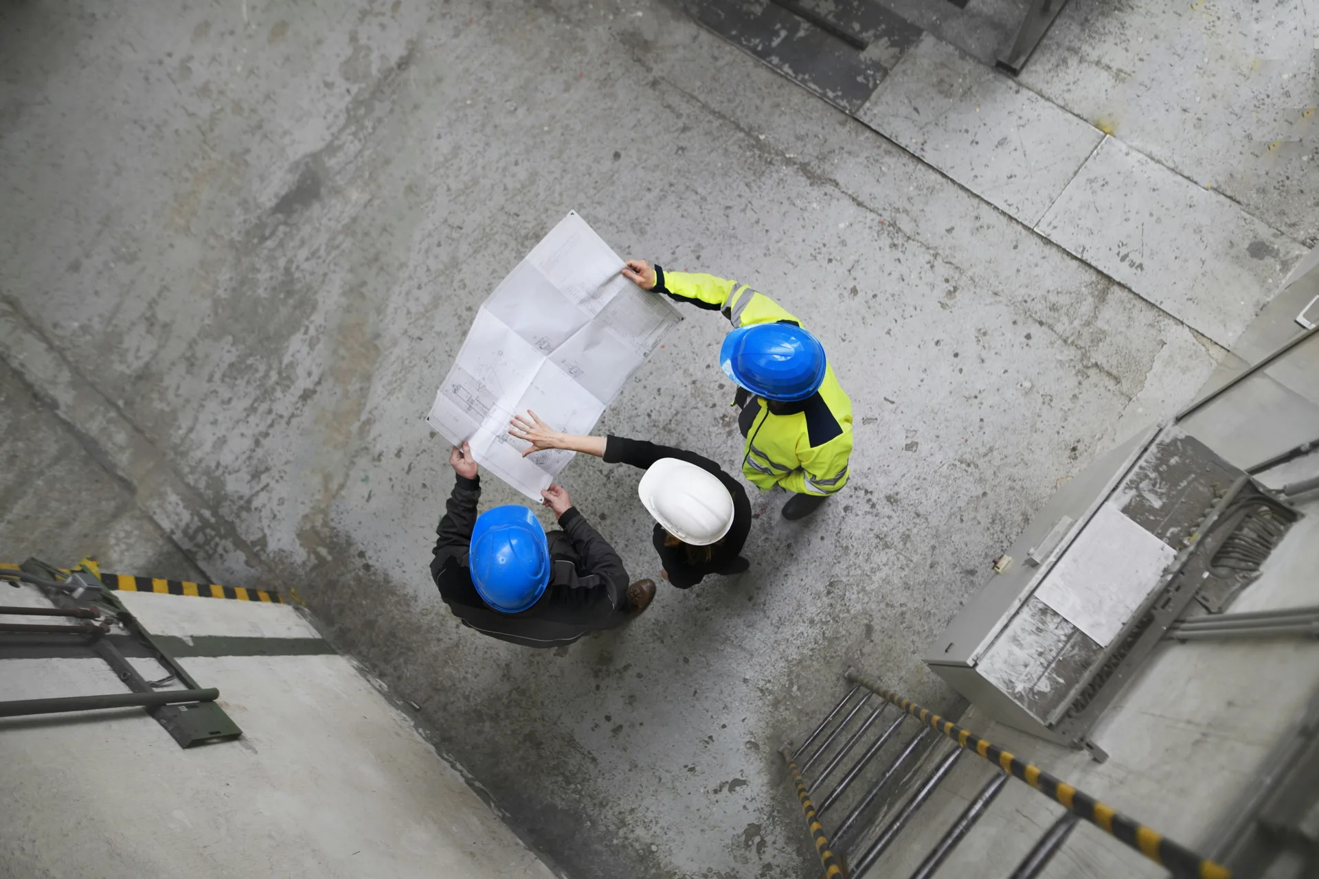 concrete project planning with drawings and a cost guide in Laval