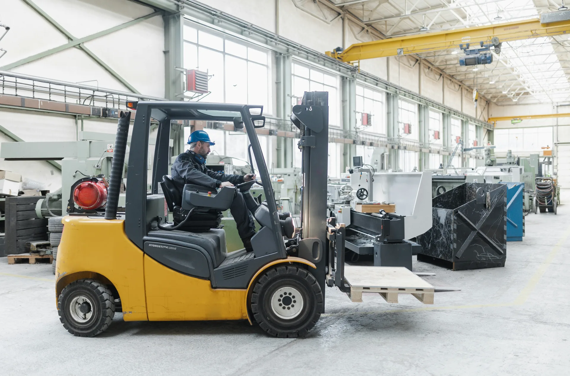 forklift-rated concrete floor in a Laval fabrication plant