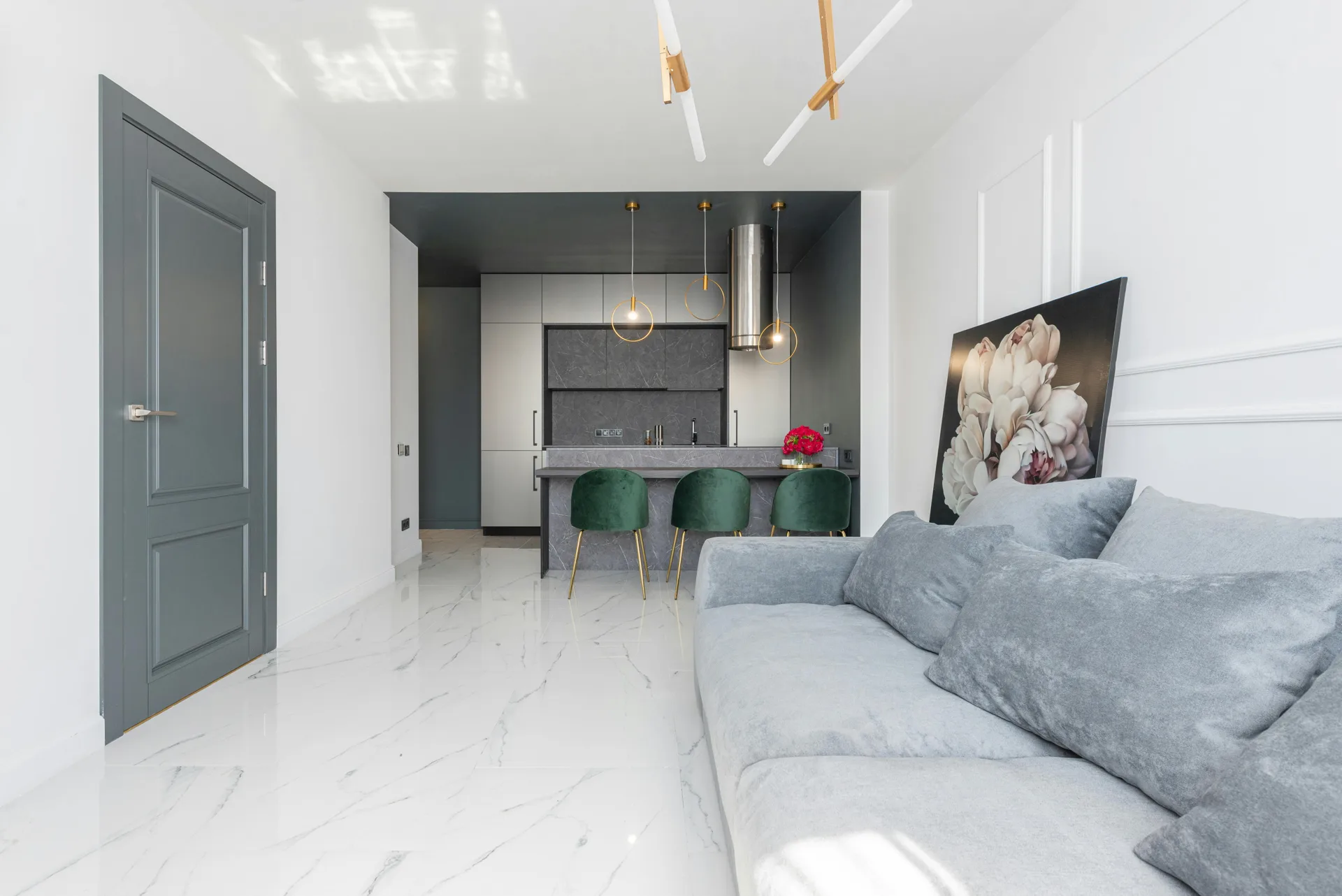 high-gloss polished concrete floor in a Laval luxury living room